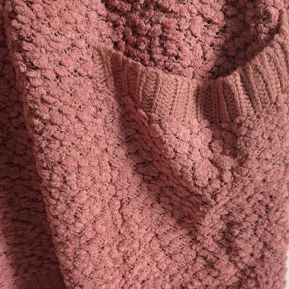 Zenana Outfitters Textured Popcorn Knit Sweater AshRose Plus‎ Size